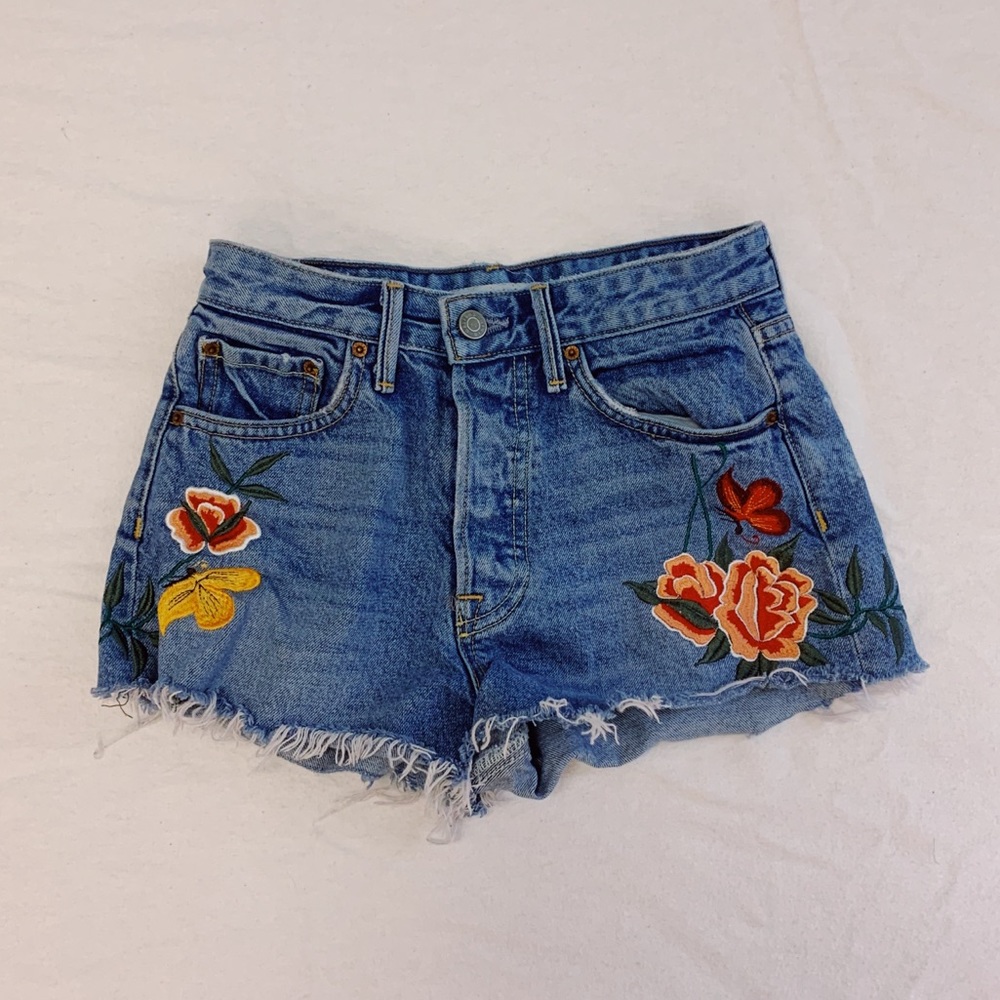 GRLFRND Cindy High Rise Embroidered Short NWOT